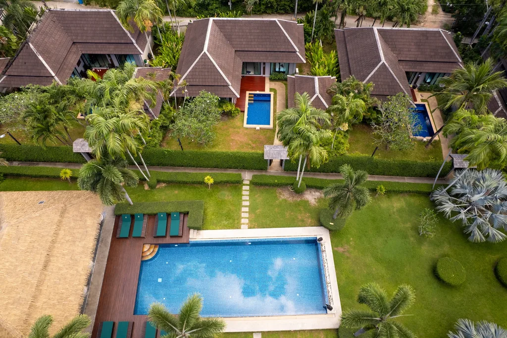 Three-bedroom pool villas at Green Garden Villas, Nai Harn